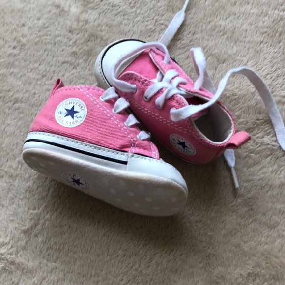 Infant Converse Size 2 - Picture 1 of 5